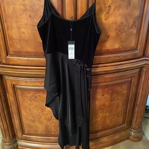 BCBG VELVET ASYMMETRICAL TOP NWT SIZE M